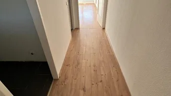 Expose Grünlage: 38 m² Apartment inkl. Loggia zu mieten!