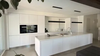Expose Exklusives Designhaus mit Fern- &amp; Seeblick über den Pleschinger See – inklusiver Einlegerwohnung!