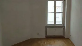 Expose Zentrales 3-Zimmer-Altbauapartment mit Balkon in der Klosterwiesgasse