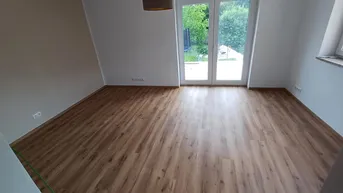 Expose Frisch saniertes 5-Zimmer Einfamilienhaus mit Pool und Garten