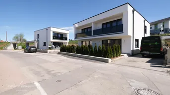 Expose ALKOVEN - Edle Doppelhaushälfte voll unterkellert !