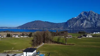 Expose ALTMÜNSTER - Exklusives Grundstück mit unverbaubarem Blick auf den Traunsee und Traunstein