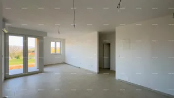 Expose Wohnung Wir verkaufen eine Wohnung mit großem Garten in Barban.