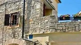 Expose Haus Schönes Steinhaus zu verkaufen, Medulin