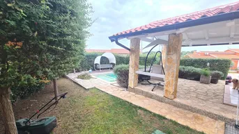 Expose Haus In der Nähe von Pula! Haus mit Pool!