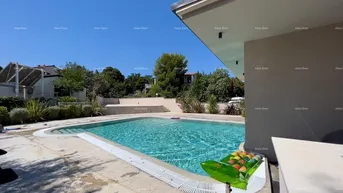 Expose Wohnung Wir verkaufen eine Wohnung mit wunderschönem Meerblick! Premantura!