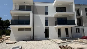 Expose Wohnung Verkauf einer Luxuswohnung mit Parkplatz und Meerblick, Ližnjan!