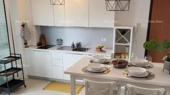 Expose Wohnung UMAG, Schöne Wohnung mit Pool und Meerblick