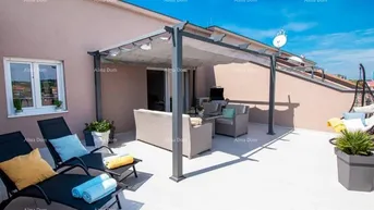 Expose Wohnung Medulin. Mukalba. Modernes Apartment mit großer Terrasse und Meerblick.