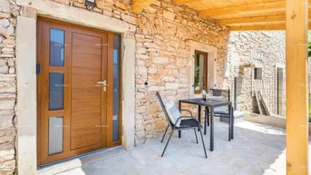 Expose Haus Stein zu verkaufen