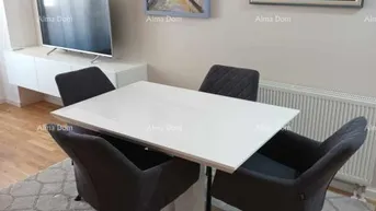 Expose Wohnung Ich verkaufe eingerichtete Wohnung in einem Neubau, Pula
