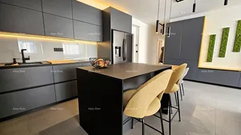Expose Wohnung Verkauf einer modern eingerichteten Wohnung mit Garage und Außenparkplatz, Umag!