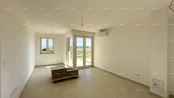 Expose Wohnung Wir verkaufen eine Wohnung mit großem Garten in Barban.