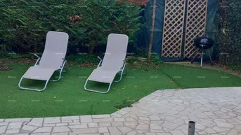 Expose Haus Pješčana Uvala, 200 Meter vom Strand und Meer entfernt, ein charmantes Haus mit drei Apartments.