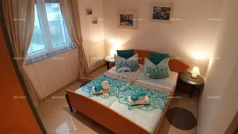 Expose Haus Peroj – Haus mit drei Wohnungen und einem Swimmingpool