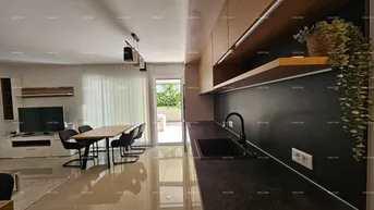 Expose Wohnung Modernes Apartment mit 80 m² Terrasse, 100 m vom Meer in Pula!