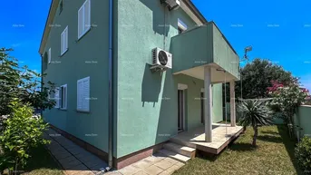Expose Haus Wir verkaufen ein Haus mit zwei Wohnungen in Valbandon.