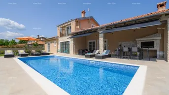 Expose Haus Moderne Luxusvilla mit Pool zu verkaufen, Kanfanar