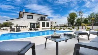 Expose Haus Wunderschönes, modernes Haus mit Pool und Garage in Krnica! Sofort bezugsfähig!