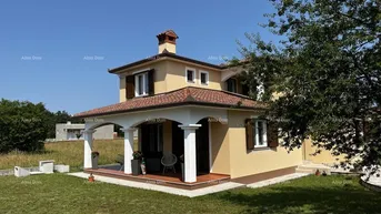 Expose Haus Ein wunderschönes Haus in Nedešćina