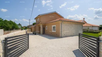 Expose Haus Moderne Luxusvilla mit Pool zu verkaufen, Kanfanar