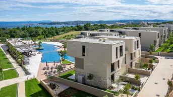 Expose Wohnung Umag, Luxus-Resort und Schönheit! Verkauf von Wohnungen im Resort mit Gemeinschafts-Infinity-Pool auf dem Dach von 105 m!