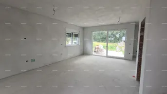Expose Wohnung Zweistöckige Wohnung mit Garten in Ližnjan