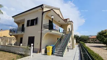 Expose Haus Einfamilienhaus zu verkaufen, 165 m2, Poreč