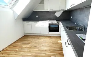 Expose Lichtdurchflutete, offen gestaltete DG-Wohnung Nähe Linzer Zentrum - unbefristetes Mietverhältnis - Erstbezug