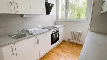 Expose Geräumige 5-Zimmer-Wohnung mit moderner Küche, Balkon und großer Terrasse!
