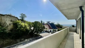 Expose Neubau Erstbezug Gemütliche Drei Zimmer Wohnung mit Balkon und Terrasse