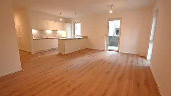 Expose ERSTBEZUG! Gut geschnitten. Hell. Übersichtlich – 3-Zimmer-Wohnung in Waldrandlage
