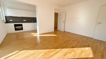 Expose Helle 3-Raum-Wohnung mit offener Wohnküche und Balkon - Erstbezug nach Sanierung!