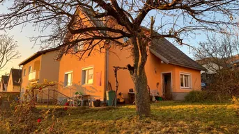 Expose Charmantes Haus mit verträumtem Garten