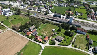 Expose Großvolumiger, ebener, sonniger Baugrund