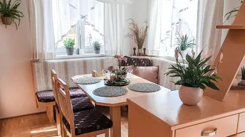 Expose Ruhige, helle 3-Zimmer-Dachgeschosswohnung in Liftnähe zu vermieten – ab sofort