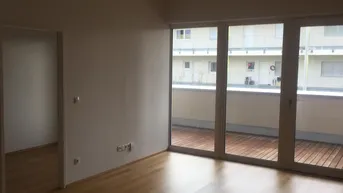 Expose 3-Zi-Whg, TG, 17 m2 Loggia, zentral im Grünen von Wels