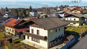 Expose Charmantes Einfamilienhaus in Top-Lage – nur wenige Gehminuten vom Wallersee entfernt.