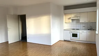 Expose Attraktive helle Singlewohnung! Perfekte Pendler-/Starterwohnung mit Parkplatz!