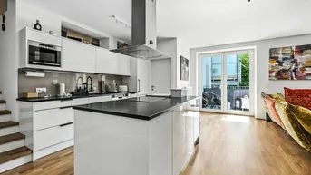 Expose NEUER PREIS: WOHNUNG MIT RUHIGER LOGGIA INS GRÜNE | ca. 118 m² | 5 Zimmer möglich | RUHELAGE IM INNENHOF | INKLUSIVE KÜCHE | PARKPLATZ VORHANDEN | ZWEITBEZUG | 