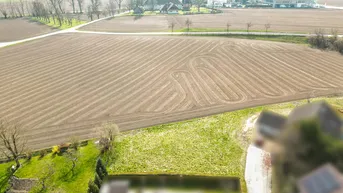 Expose Sonniges Baugrundstück mit Feldblick | Taubenbrunn | ohne Bauzwang | Eferding Zentrum zu Fuß erreichbar