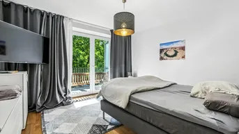 Expose NEUER PREIS: GROßZÜGIGE ca. 118m² WOHNUNG MIT SONNIGER LOGGIA INS GRÜNE / 5 Zimmer möglich / RUHELAGE IM INNENHOF / TISCHLERKÜCHE / PARKPLATZ VORHANDEN / ZWEITBEZUG