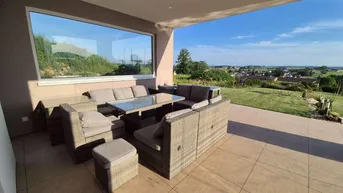 Expose Exklusive Villa in Peuerbach, Baujahr 2022 – Pool, Sauna, Doppelgarage &amp; mehr