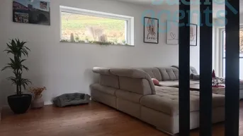 Expose Wohnen und Relaxen: Schlüsselfertige Doppelhaushälfte mit eigenem Pool!