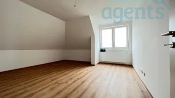 Expose Top sanierte 2,5 Zimmerwohnung in zentraler Lage