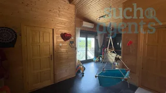Expose Einfamilienhaus mit großem Zusatzgrundstück – Wohnen &amp; erweitern!