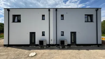 Expose Energieeffiziente Doppelhaushälfte in Top-Lage mit Hochwertiger Bauqualität (Top 2)