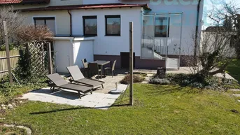 Expose Großzügige Doppelhaushälfte mit Doppelgarage in top Lage!