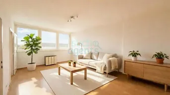 Helles Wohnzimmer mit großen Fenstern, Parkettboden und moderner Einrichtung.