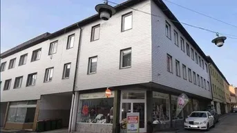 Expose Zentrale Lage - 4 Zimmer Wohnung